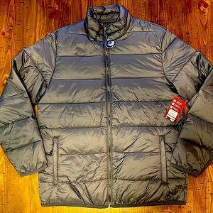 Coat/jacket. Swiss tech size M. Mens. Gray. Lightweight. Zipper pockets